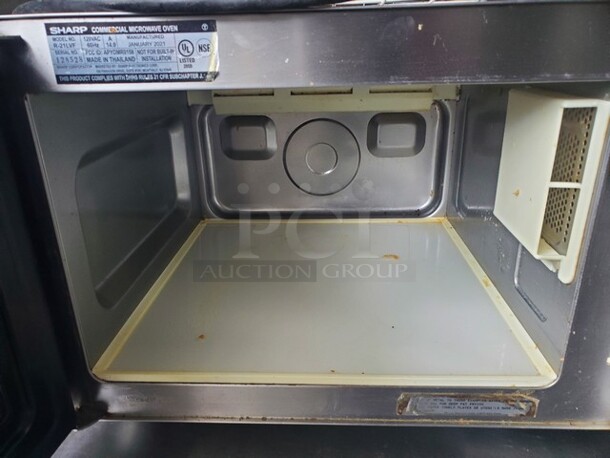 SHARP R-21LVF Commercial Microwave Oven 1000W/R 120V 20WX15DX12H - Image 3 of 4