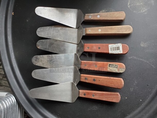 Pie Server with Wood Handle BIDX6 - Image 2 of 2
