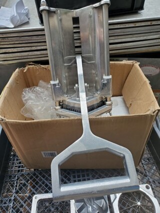 Brand new-Out of Box Vegetable Cutter!