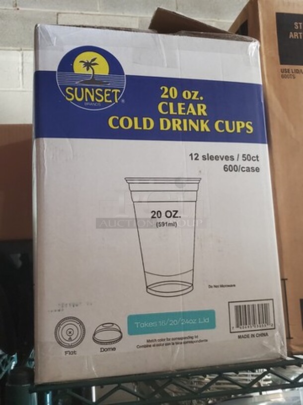 20oz Clear plastic cups - Image 2 of 2