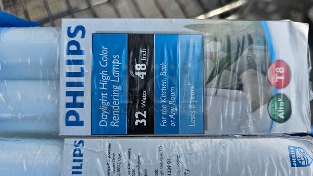 One Lot of Philips Rendering Lamps - Image 2 of 3