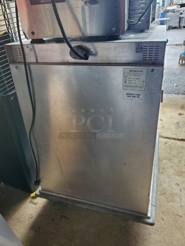 Cres Cor Insulated Half-Size Hot Cabinet
Good Working Condition
120 V
On Casters - Image 5 of 5