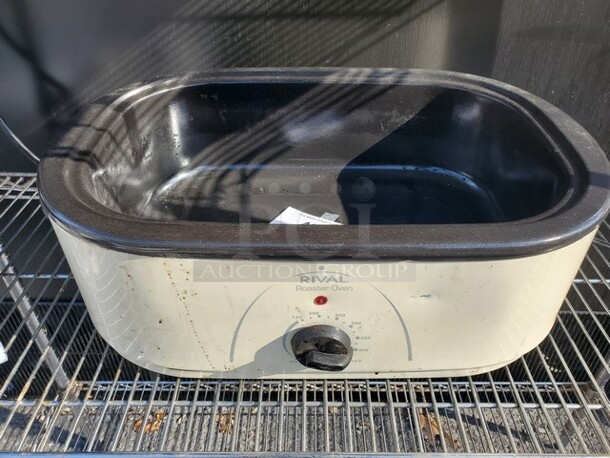 Rival Roaster Oven. No Lid - Image 1 of 2