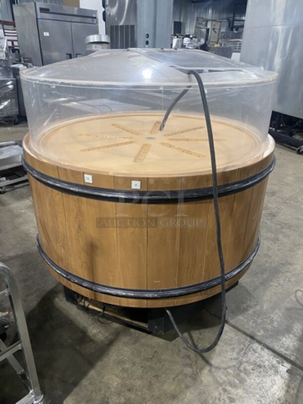 Exotic Style Round Lobster Tank!  - Image 5 of 7