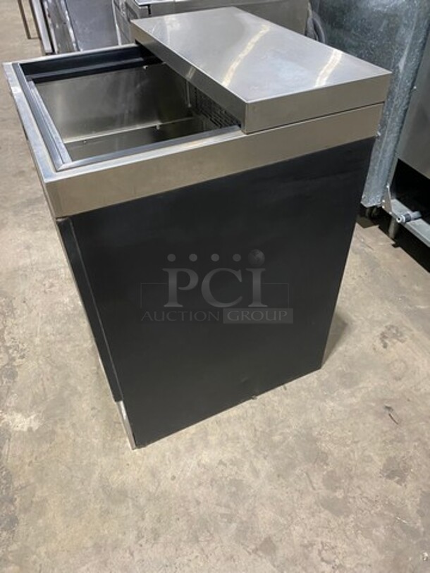 Krowne Commercial Undercounter Glass Chiller! All Stainless Steel! Model: MC24B SN: 0101199 115V 60HZ 1 Phase - Image 3 of 7