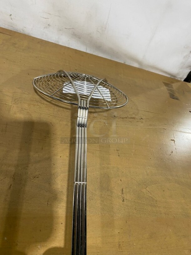 Stainless Steel Round Spiral Wire Skimmer!




 - Image 5 of 5