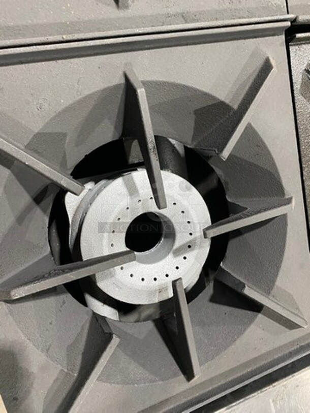 Therma Tek Commercial Natural Gas Powered 6 Burner Stove! With Raised Back Splash! With Oven Underneath! All Stainless Steel! On Legs! - Image 6 of 9