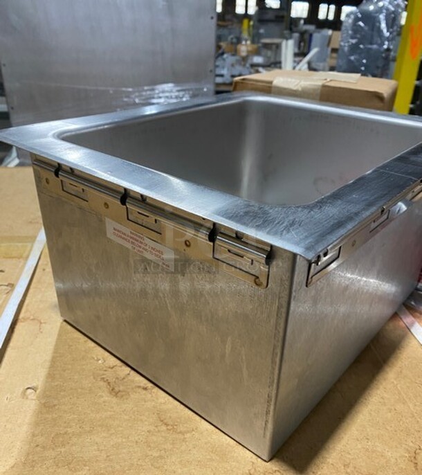 NEW IN BOX! APW Wyott Electric Powered CounterTop Single Well Drop In Steam Table! Working! - Image 4 of 9