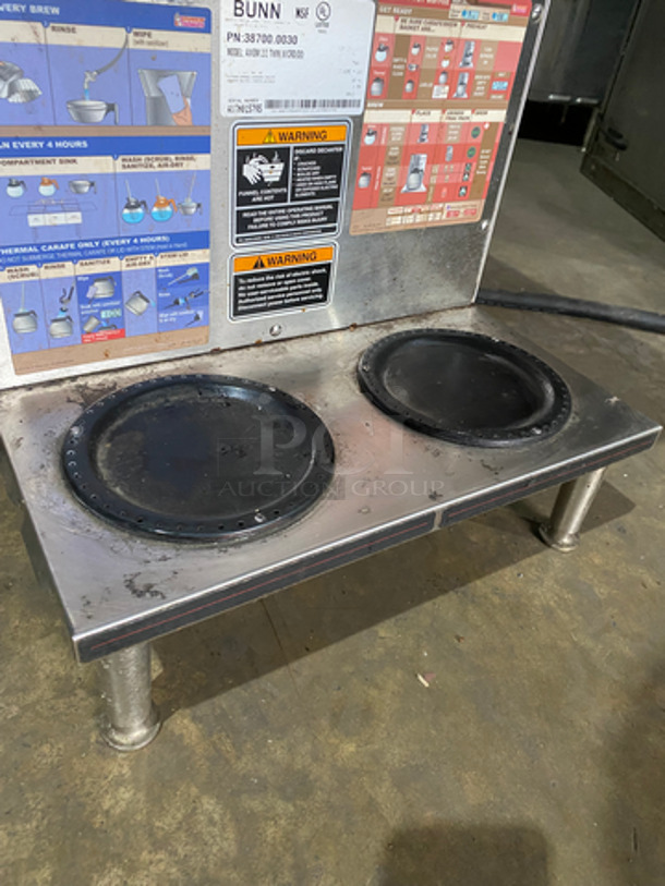 Bunn Commercial Countertop Dual Coffee Brewing Machine! With 4 Coffee Pot Warming Stations! All Stainless Steel! On Small Legs! Model: AXIOM2/2TWIN SN: AXTN015795 120/208/240V 60HZ 1 Phase - Image 6 of 9