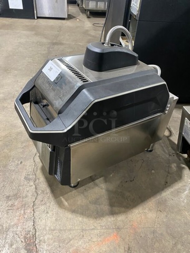 GREAT! LATE MODEL 2018! Electrolux Commercial Countertop Electric Powered Infared Flat Press! With Digital Controls! Stainless Steel Body! On Small Legs! Model: HSPP2RPRS SN: 81210010 208V 60HZ 1 Phase - Image 2 of 8