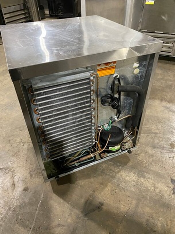 Delfield Enodis Commercial Single Door Lowboy/Worktop Cooler! All Stainless Steel! On Casters! Model: 406STAR2 SN: 0803152000037 115V 60HZ 1 Phase - Image 4 of 7