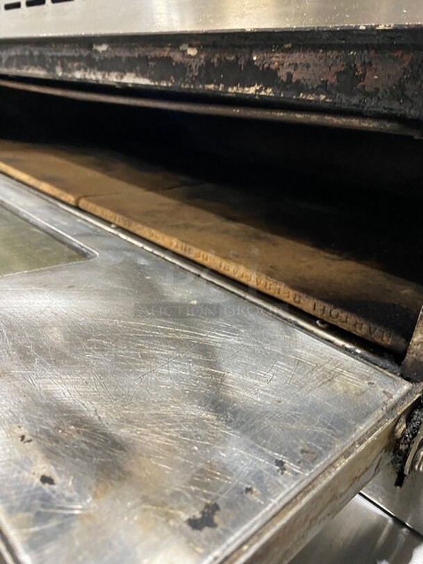 Equipex Commercial Countertop Electric Powered Pizza/ Snack Oven! Model: PZ430D SN: FJ412007 208/240V 60HZ 1 Phase - Image 6 of 8