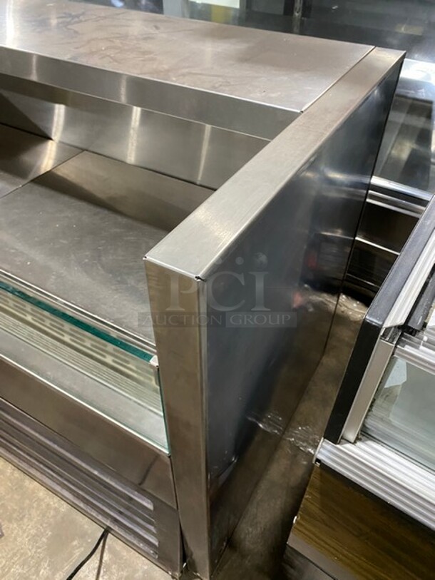 Commercial Refrigerated Open Grab-N-Go Display Case Merchandiser! - Image 4 of 7