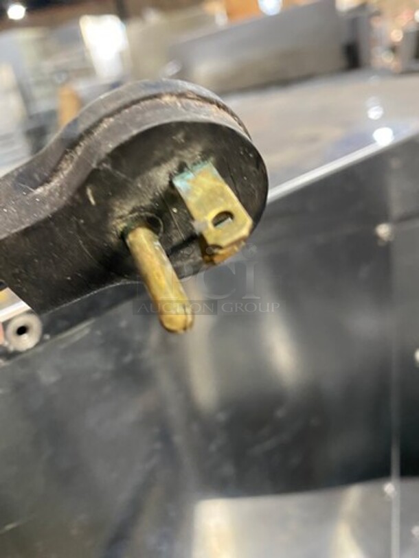 Natura Commercial Countertop 3 Tap Beverage Cooler/ Dispenser! With Drip Tray! All Stainless Steel! Model: NWSB3REF SN: 1433001014 115V 60HZ - Image 7 of 10