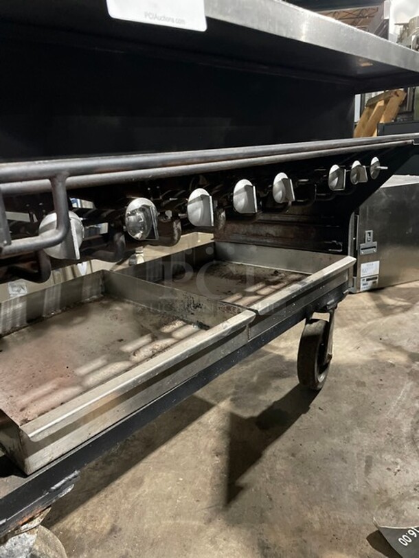 Bakers {ride Stainless Steel Commercial Natural Gas Powered Char Broiler Grill! On Commercial Casters! - Image 6 of 9