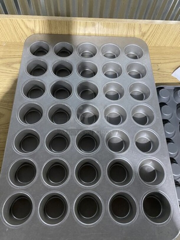 Muffin/CupCake Baking Pans! 4 X Your Bid! - Image 8 of 8
