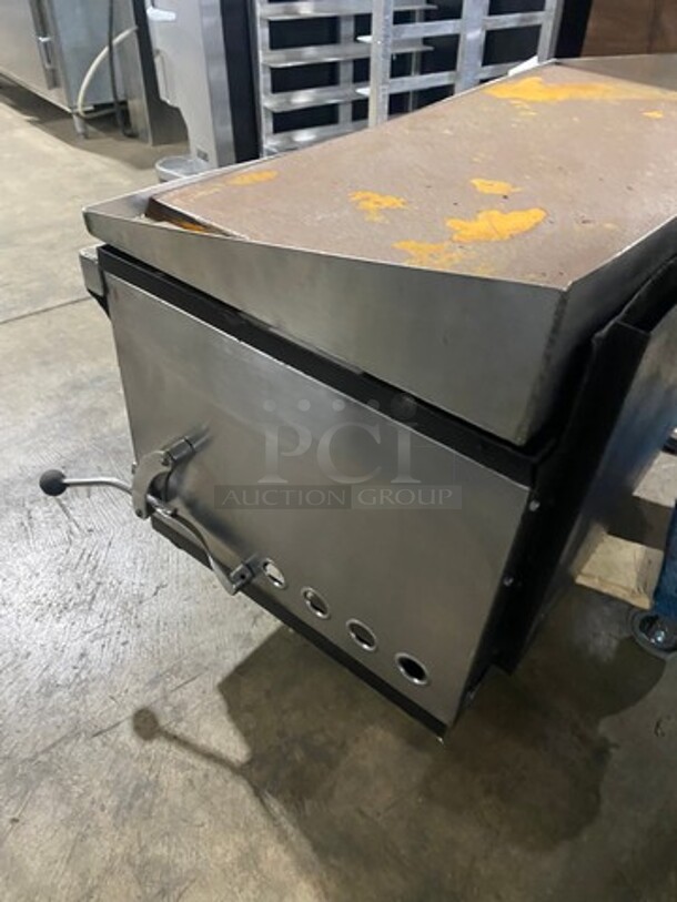 Commercial Countertop Natural Gas Powered Flat Top Griddle And Cheese Melter Combo! With Back And Side Splashes! All Stainless Steel! - Image 4 of 8