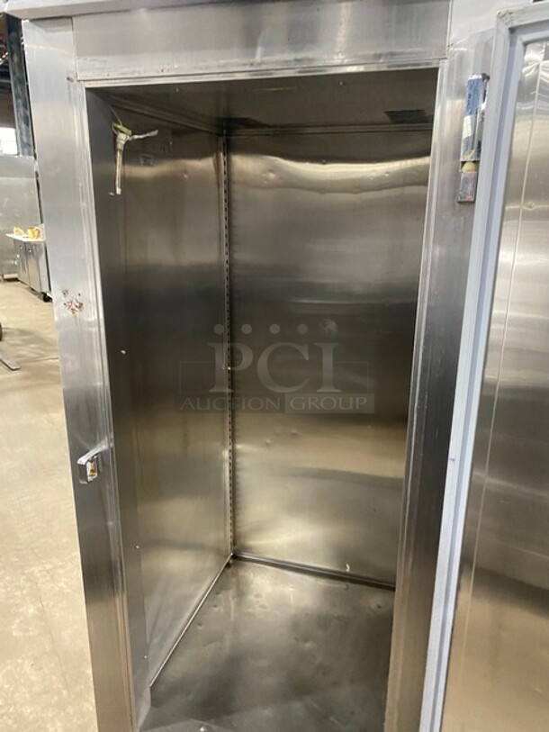 Victory Commercial Single Door Reach In Freezer! All Stainless Steel! On Legs! Model: FS1DS7EW SN:L0268310 115V 1PH - Image 5 of 8