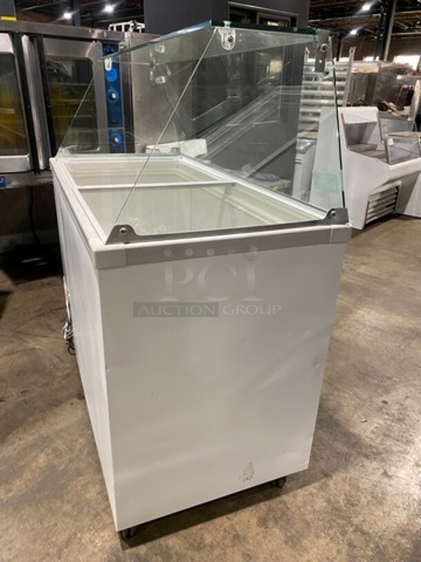 LATE MODEL! 2014 Fricon Commercial Reach Down Chest Freezer Merchandiser! With 2 Top Sliding Doors! With Sneeze Guard! On Casters! Model: THG7SG SN: 021080 115V 60HZ 1 Phase - Image 5 of 9
