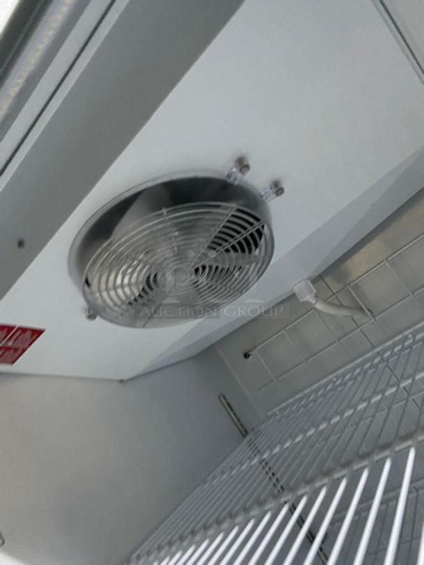 Master Bilt Commercial Single Door Reach In Cooler Merchandiser! With View Through Door! With Poly Coated Racks! Model: BMG23P SN: 191867HEE01 115V 60HZ 1 Phase - Image 6 of 8
