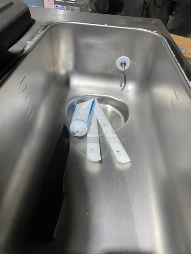 Taylor Commercial 2 Flavor Frosty/Coolatta/Slushie Making Machine! With Milkshake Mixing Attachment! All Stainless Steel! On Casters! Model: 342D27 SN: K6106162 208/230V 60HZ 1 Phase - Image 9 of 11