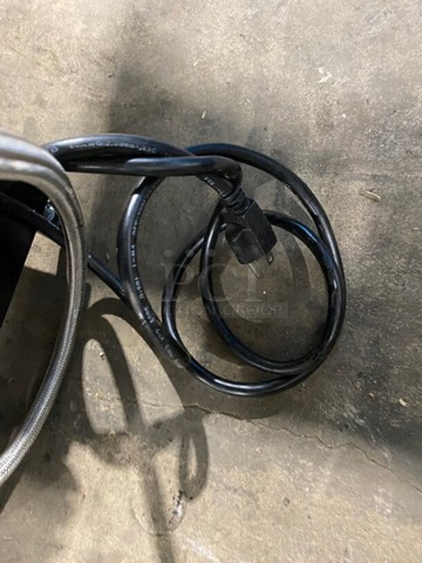 Curtis Commercial Countertop 3 Spout Hot Oatmeal Dispenser! On Legs! Model: CAFEOAT3 SN: 12387803 120V 60HZ 1 Phase - Image 8 of 8