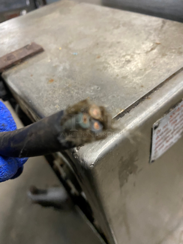 Butcher Boy Commercial Horizontal Meat Mixer! Stainless Steel Body! Model: 150F - Image 8 of 8