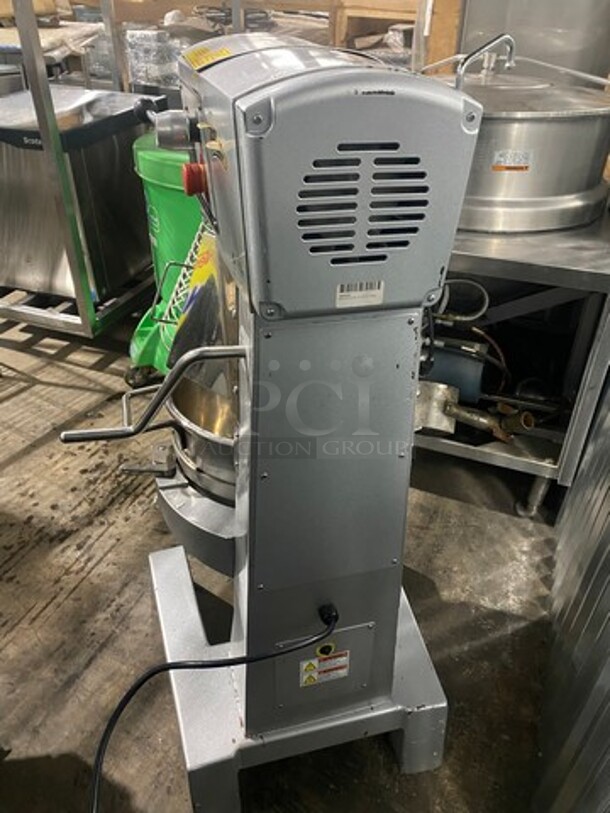 GREAT! LATE MODEL 2022! Primo Commercial 30 Quart Floor Style Planetary Mixer! With Bowl & Bowl Guard! With Whisk, Paddle, & Dough Hook Attachments! Model PM30 Serial 22030231013! 110V! - Image 3 of 10