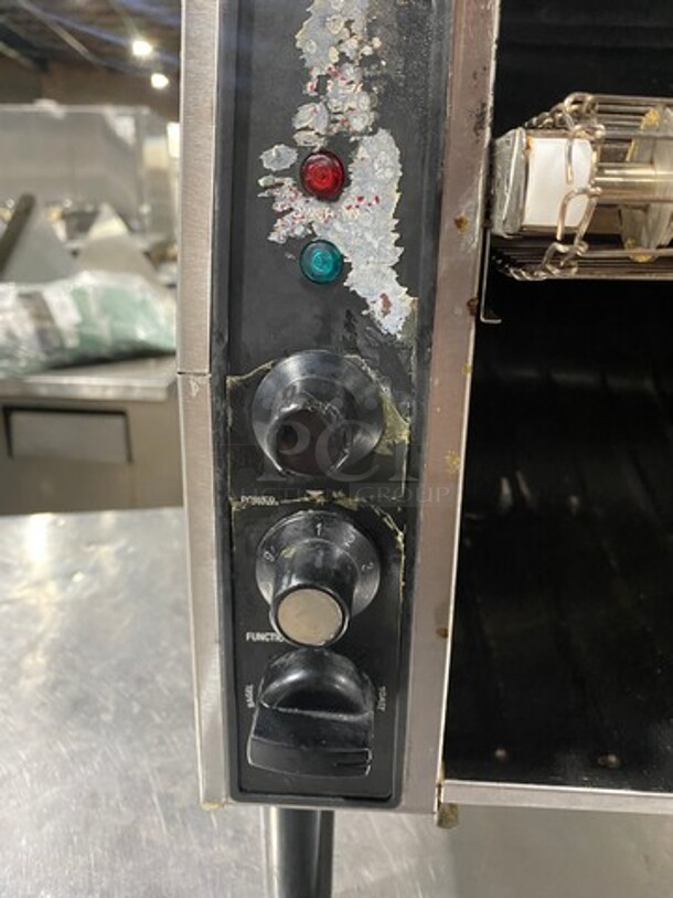 Waring Commercial Countertop Conveyor Toaster Oven! All Stainless Steel! On Legs! Model: CTS1000B 120V 60HZ 1 Phase - Image 7 of 8