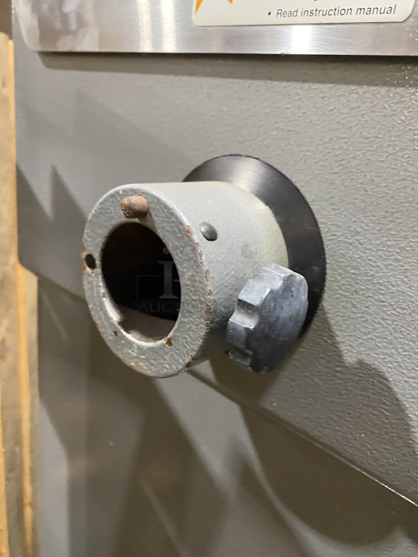 NICE! Welbilt Varimixer Commercial 40 Qt Planetary Mixer! With Mixing Bowl And Hook Attachment! Model: W40 SN: 6913030002EA! 208V 3 Phase! - Image 9 of 10