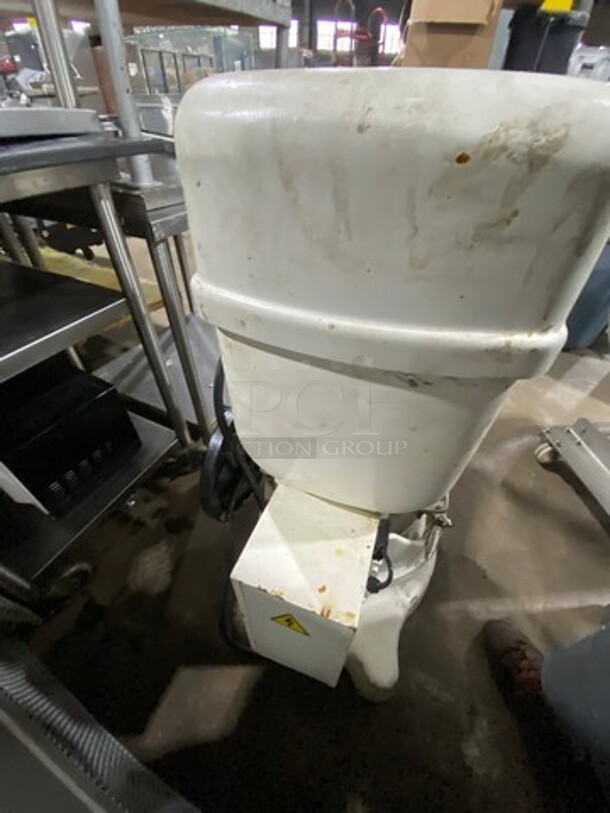 Eurodib Commercial Floor Style 30 QT Planetary Mixer! With Mixing Bowl And Guard! With Spiral Hook Attachment! WORKING WHEN REMOVED! Model: M30A 120V - Image 4 of 9