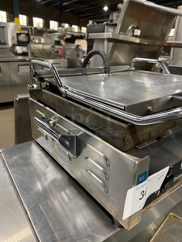 Waring Commercial Countertop Panini/Sandwich Tostato Supremo Grill! All Stainless Steel! Press With Flat Surface! Model: WFG250 SN: 160912 120V - Image 3 of 8