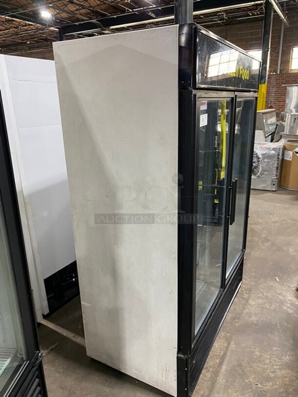 True 2 Door Glass Reach In Freezer Merchandiser! Model GDM-49F, Serial number 14604955! 115/208/230V 60HZ 1 Phase! - Image 4 of 8