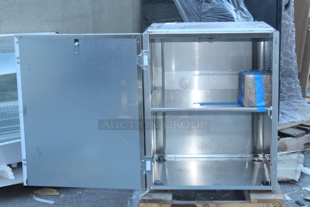 BRAND NEW SCRATCH & DENT! Scotsman HID540A-1 Meridian 21 1/4" Air Cooled Nugget Ice Machine with 40 lb. Bin, Water Dispenser, and Equipment Stand with Door - 115V, 500 lb. Top of the unit is dented.  - Image 6 of 7