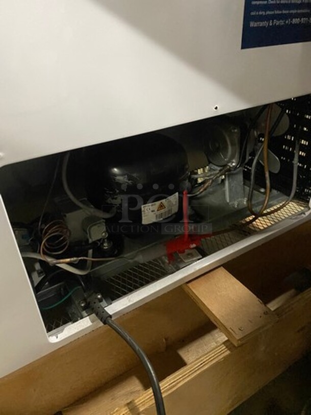 SCRATCH-N-DENT! Dukers Commercial Chest Freezer Showcase Merchandiser! With 2 View Through Sliding Top Doors! With Poly Coated Baskets! Powers On, Doesn't Go Down To Temp! Model: WD500Y SN: 0151000DUK200911201000936 115V 60HZ 1 Phase - Image 12 of 12