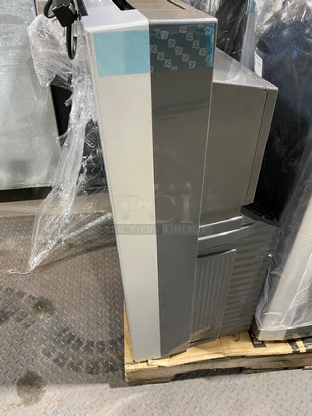 NEW! OUT OF THE BOX! SCRATCH-N-DENT! Whynter Dual Hose Portable Air Conditioner Dehumidifier Unit! 14,000 BTU! Model: ARC14SH 115V - Image 3 of 9