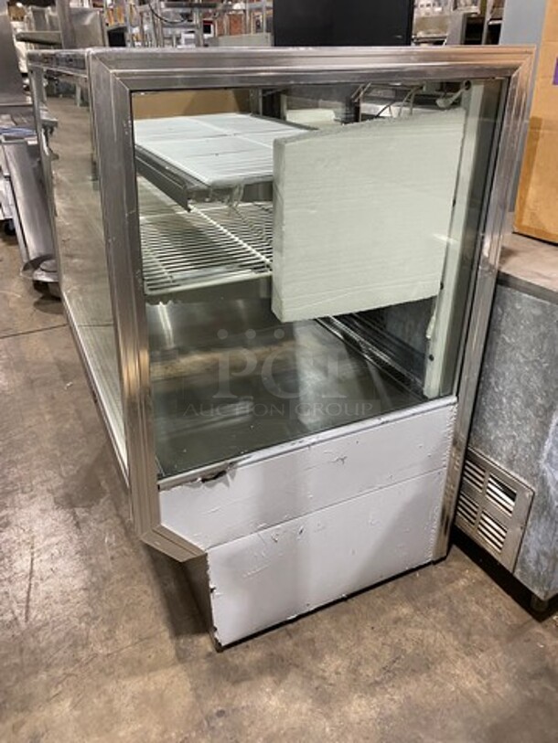 2011 Leader Commercial Refrigerated Deli/ Bakery Display Case Merchandiser! With Straight Front Glass! With Rear Access Doors! Stainless Steel Outline! Model: HBK48SC SN: PU08S0804A 115V 60HZ 1 Phase - Image 3 of 8