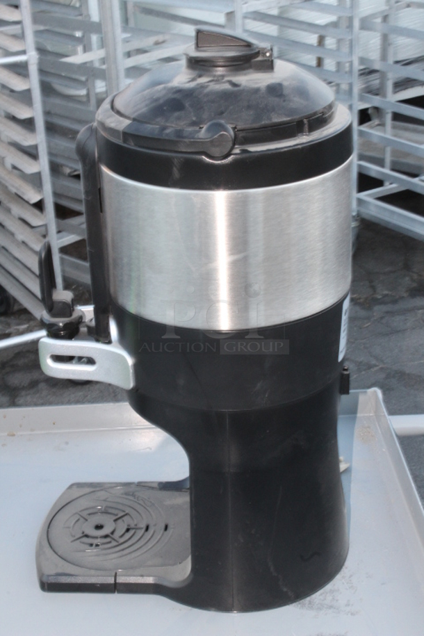 BRAND NEW SCRATCH & DENT! Bunn 44000.0200 TF 1 Gallon Stainless Steel ThermoFresh Server with Mechanical Sight Gauge and Base. S/N: TFC1183281 - Image 3 of 6