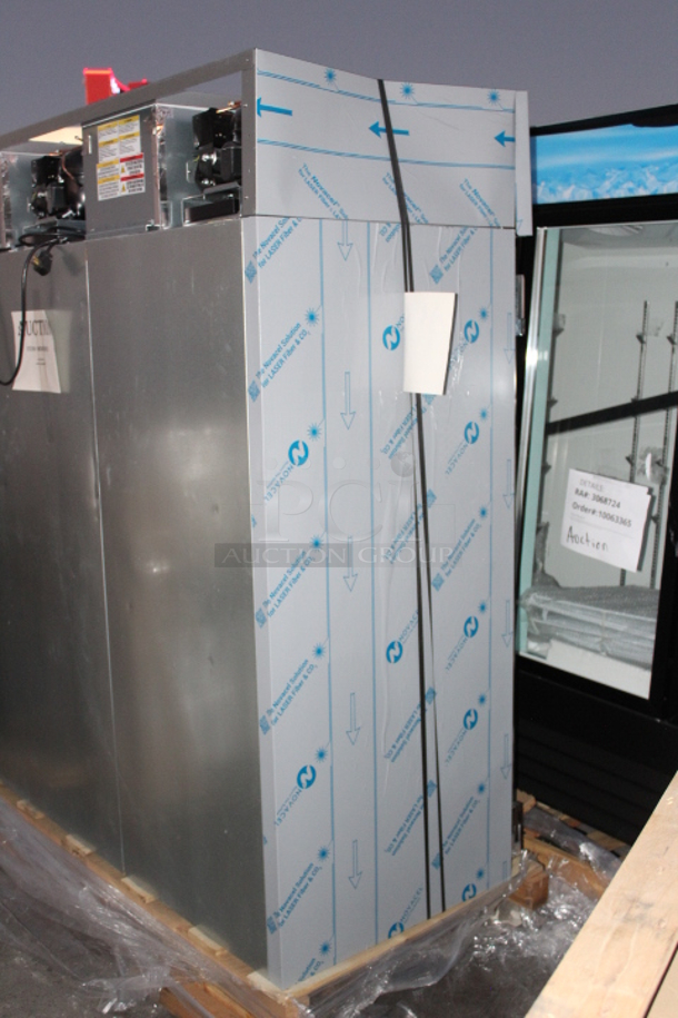 BRAND NEW SCRATCH & DENT! BRAND NEW SCRATCH & DENT! Beverage-Air HF3HC-1S Horizon Series 78" Solid Door Reach-In Freezer. Superficial denting on back and top of unit.  - Image 6 of 7
