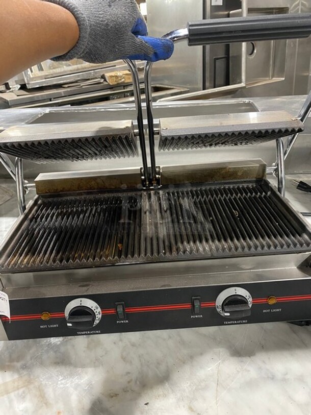 Cookline! Stainless Steel!  Dual Panini Press MN:PG2SA 120V! 60HZ! - Image 5 of 7