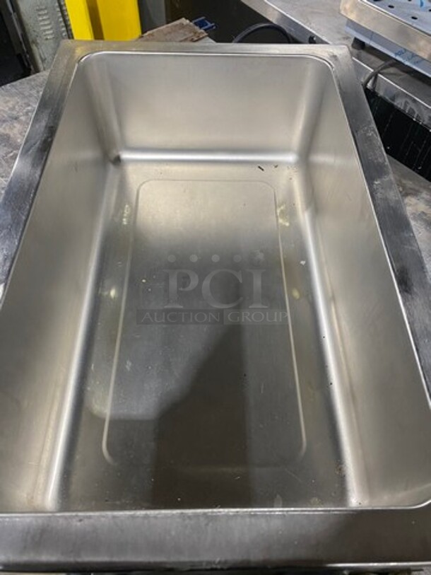 Winco Commercial Countertop Single Well Food Warmer! All Stainless Steel! MODEL FWS600 SN:FWS60010013001 120V - Image 5 of 8