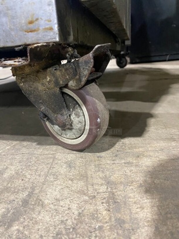 Leader Commercial 2 Door Lowboy/Worktop Cooler! All Stainless Steel! On Casters!  MODEL ESLB60SC SN:NL10M0086 115V 1PH - Image 7 of 9