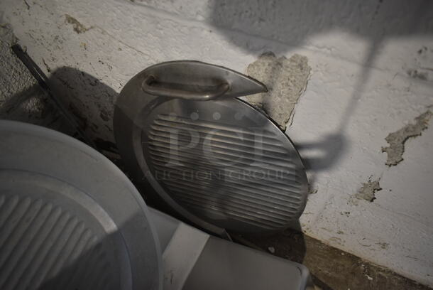 Bizerba SE 12 L Metal Commercial Countertop Meat Slicer. 120 Volts, 1 Phase. Tested and Working! - Image 3 of 6