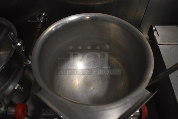 Cleveland 36GMK66200 Stainless Steel Commercial Natural Gas Powered Tilting Kettle Station w/ 2 Cleveland KDT6T 6 Gallon Tilting Skillets. 36x38x64 - Image 6 of 11
