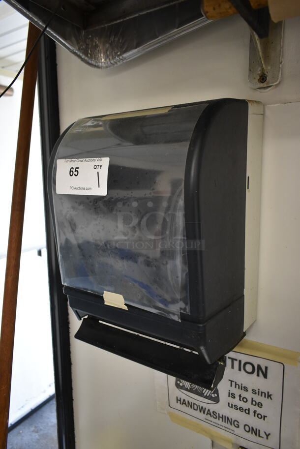 Poly Wall Mount Paper Towel Dispenser. (kitchen) - Image 2 of 3