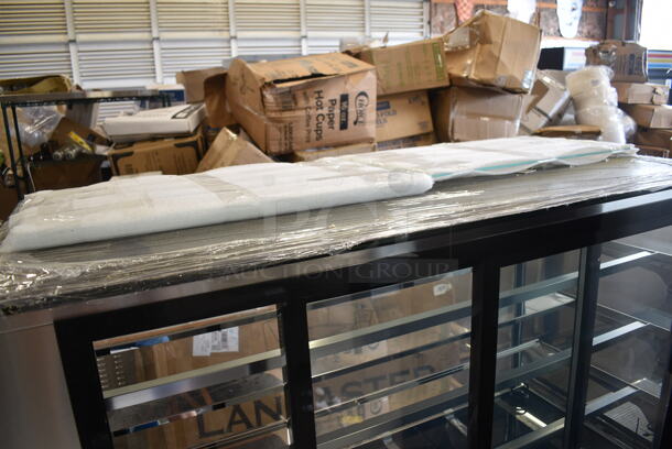 BRAND NEW SCRATCH AND DENT! Avantco 224BC60SB 60" Black Square Refrigerated Bakery Display Case with LED Lighting. See Pictures For Glass Damage. 115 Volts, 1 Phase. Tested and Powers On But Does Not Get Cold  - Image 8 of 10
