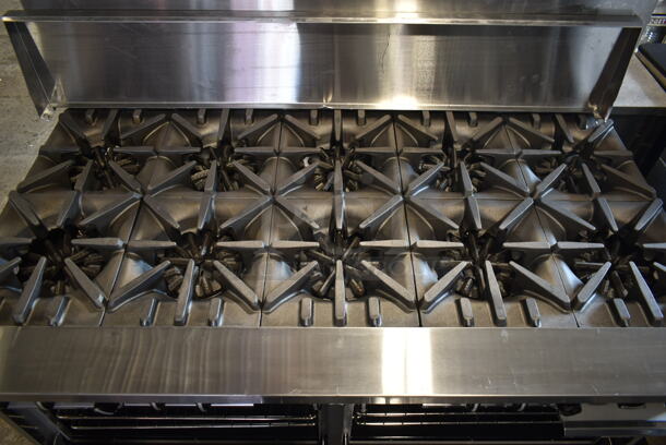 BRAND NEW SCRATCH AND DENT! LATE MODEL! Garland G60-10CC Stainless Steel Commercial Natural Gas 10 Burner 60" Range with 2 Convection Ovens, Over Shelf and Back Splash. 406,000 BTU. - Image 4 of 7