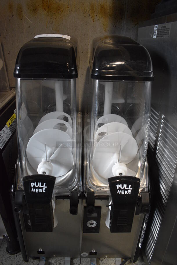 LIKE NEW! Elmeco Model FC2 GREEN Metal Commercial Countertop 2 Hopper Slushie Machine. 115 Volts, 1 Phase. 17x22x34. Tested and Working! - Image 4 of 5