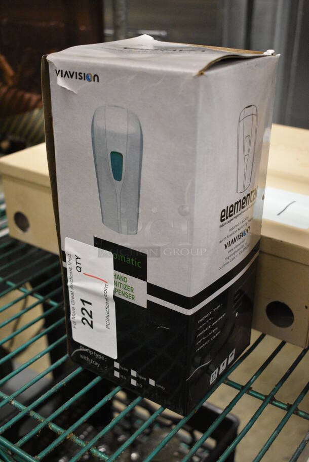 BRAND NEW IN BOX! Viavision Poly Soap Dispenser. 5x4x10 - Image 2 of 5