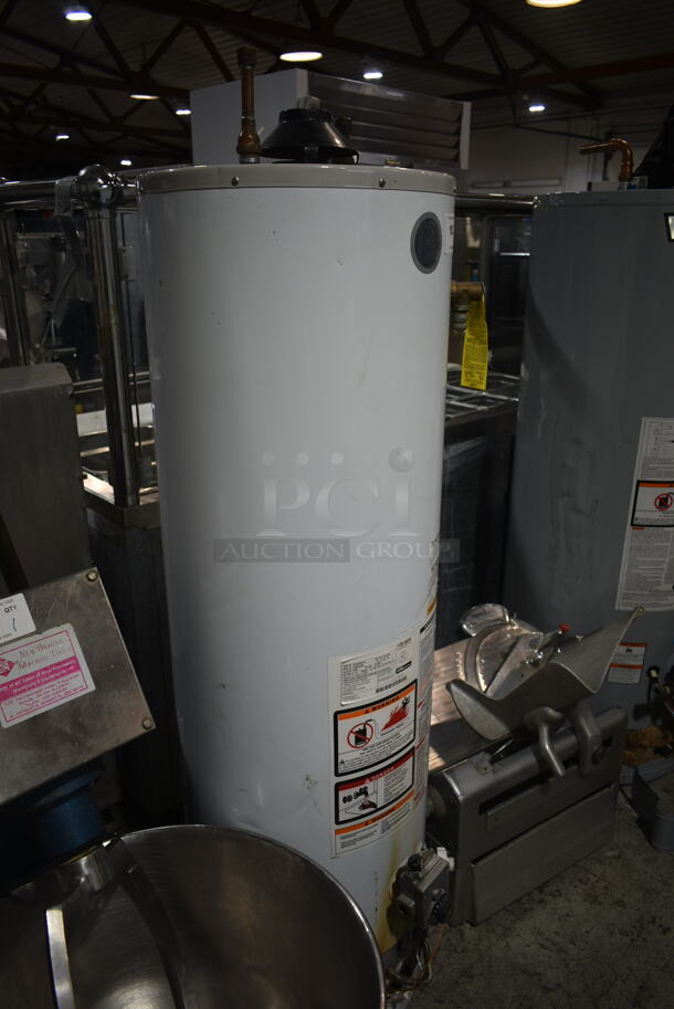 2013 General Electric GE GG40T06AVG01 Metal Natural Gas Powered Water Heater. 36,000 BTU.  - Image 5 of 5